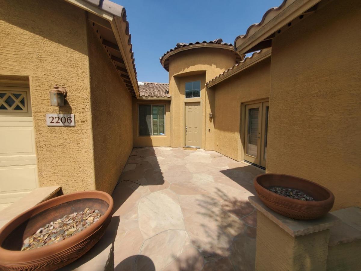 Phoenix II Minutes To Airport And Downtown Bagian luar foto