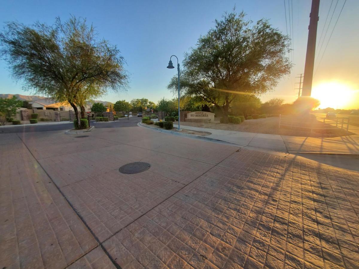 Phoenix II Minutes To Airport And Downtown Bagian luar foto